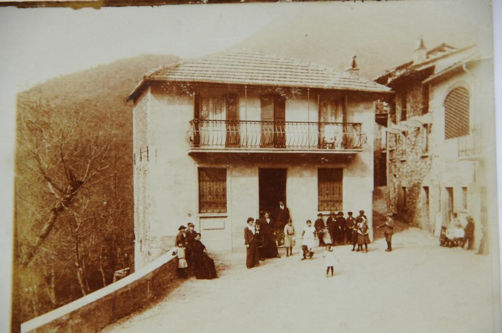 Locanda Del Pittore Arcumeggia Kültér fotó