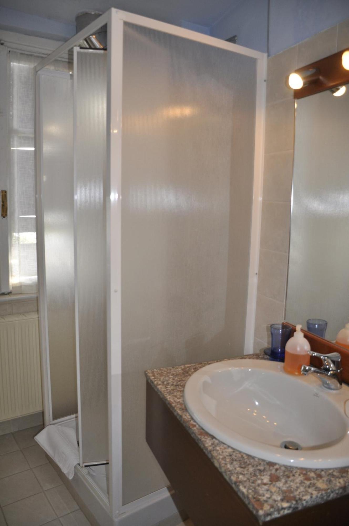 Locanda Del Pittore Arcumeggia Szoba fotó