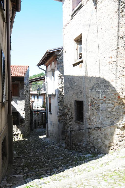 Locanda Del Pittore Arcumeggia Kültér fotó