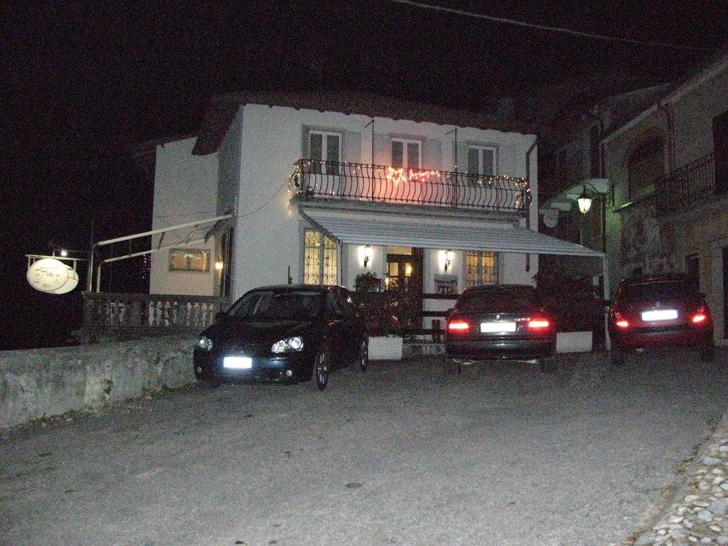Locanda Del Pittore Arcumeggia Kültér fotó