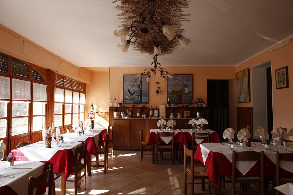 Locanda Del Pittore Arcumeggia Kültér fotó